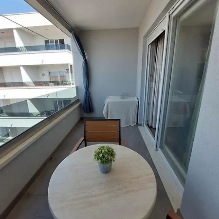 Hola Apartment Makarska Exterior photo